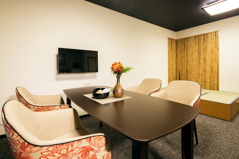 meeting & event spaces