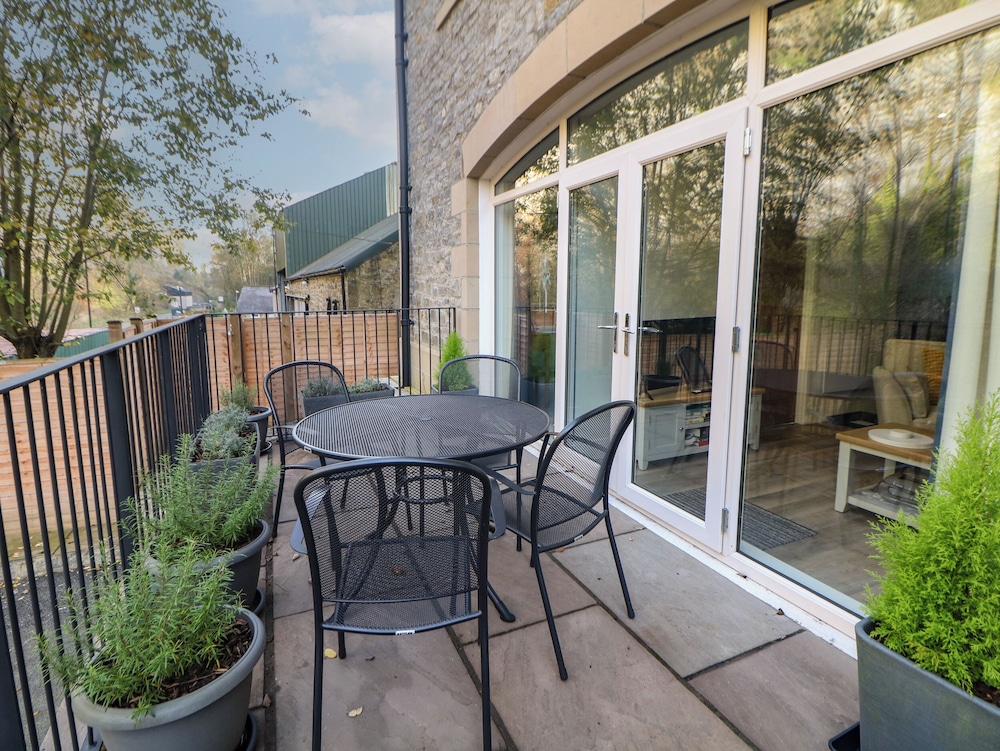 2 Rock Mill Holiday Apartments