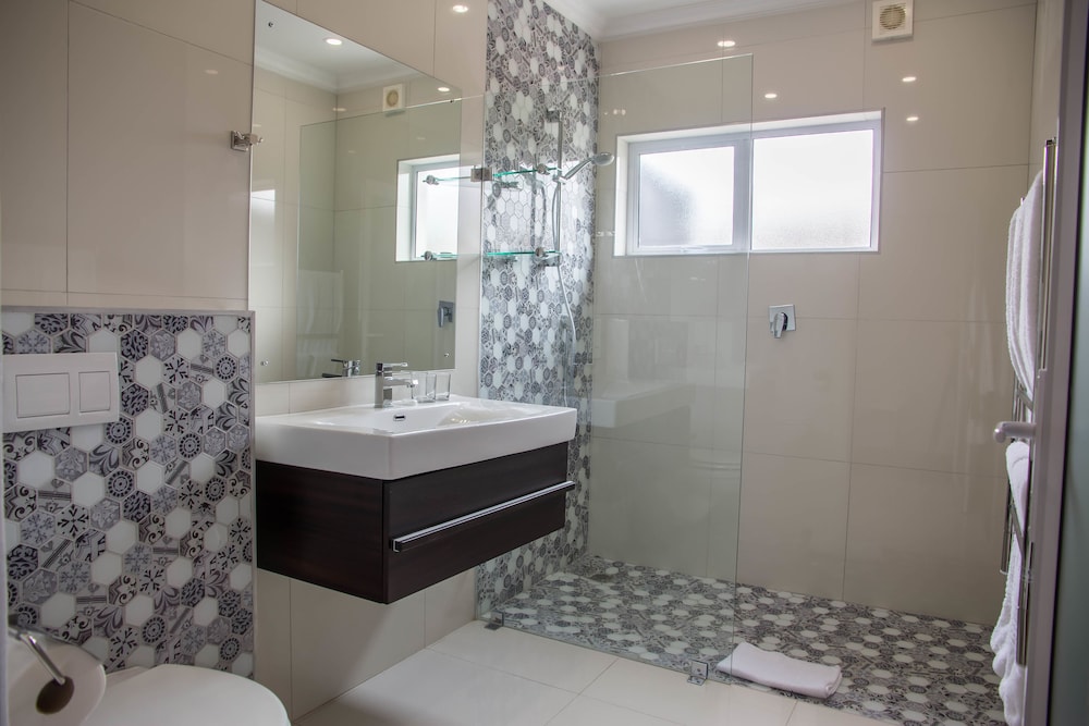 Sea Breeze Guesthouse