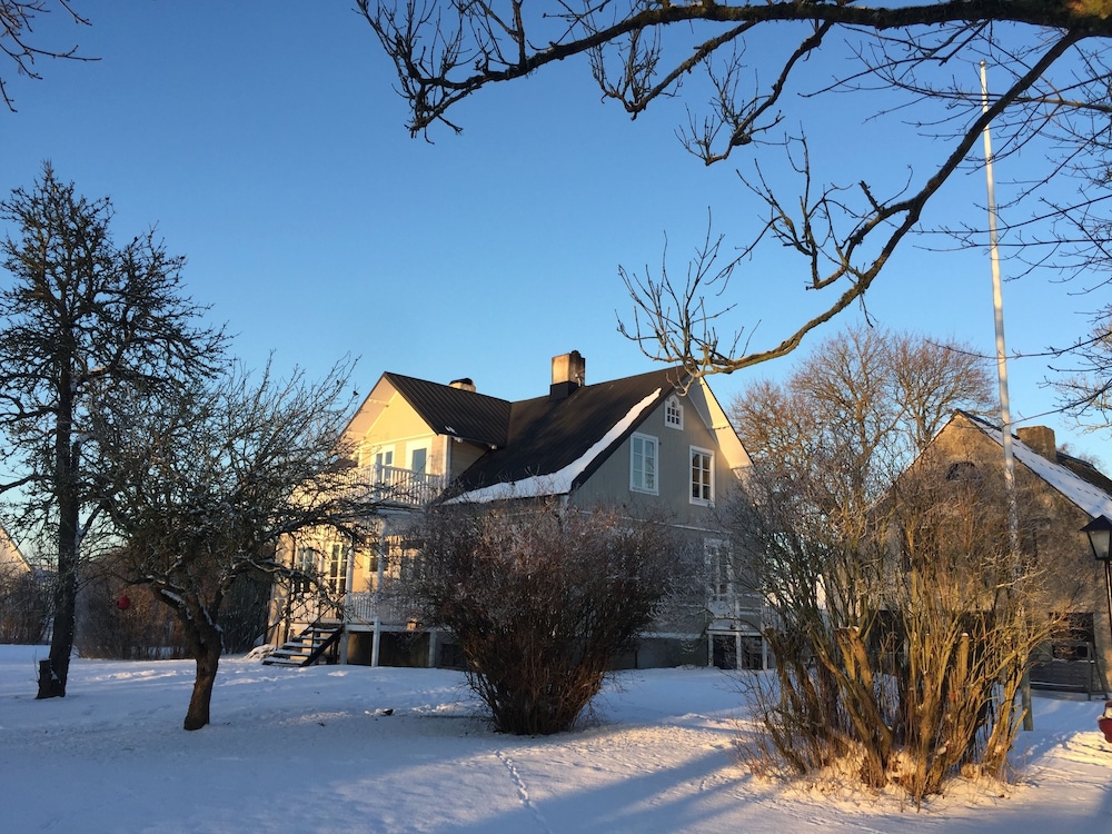 Three Pheasants Boutique B&B