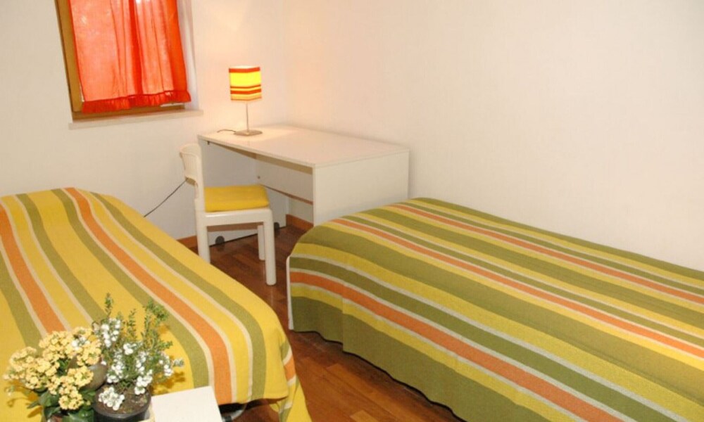 Renovated Villa With Private Fenced Garden view 3