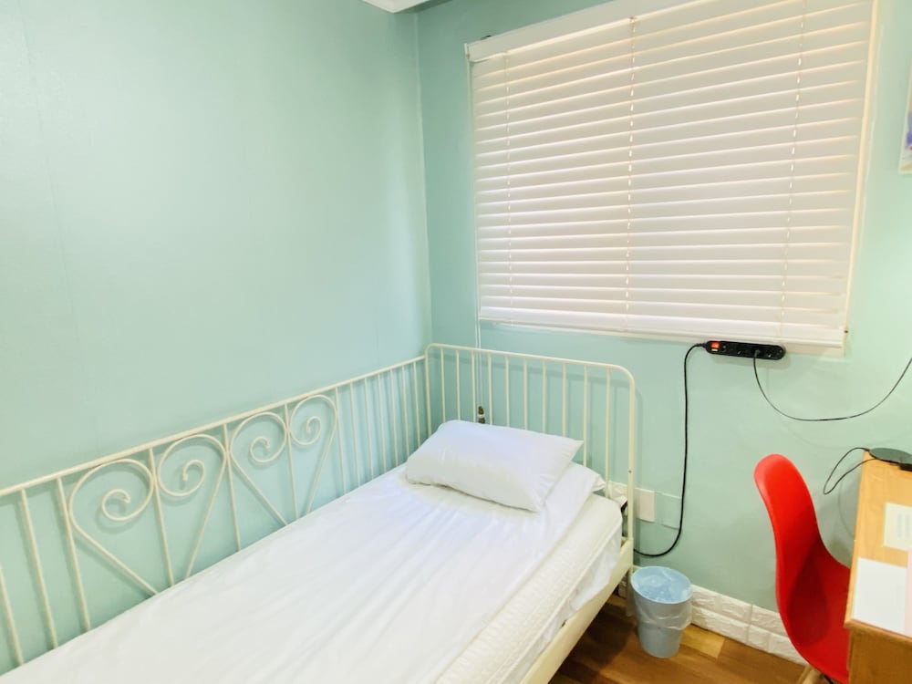 Aroha Guest House