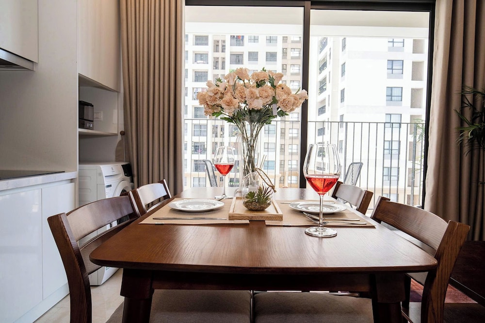 VivaLake Homes - Vinhomes Skylake Pham Hung
