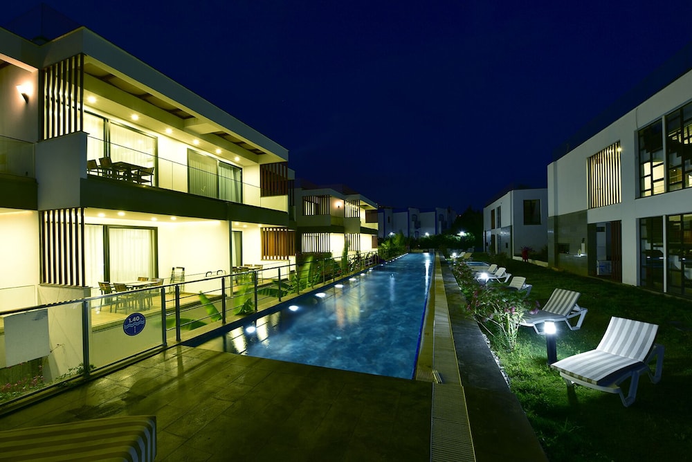 Ala Grand Residence