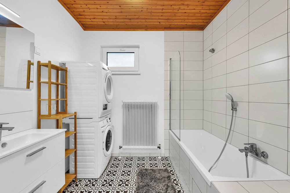 Spacious Renovated House in Wolfsthal, Austria - Perfect for Families and Groups