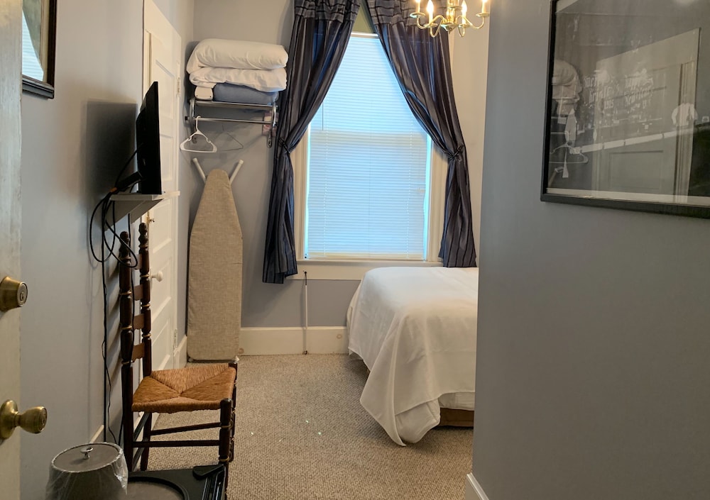 The Hotel Belvidere