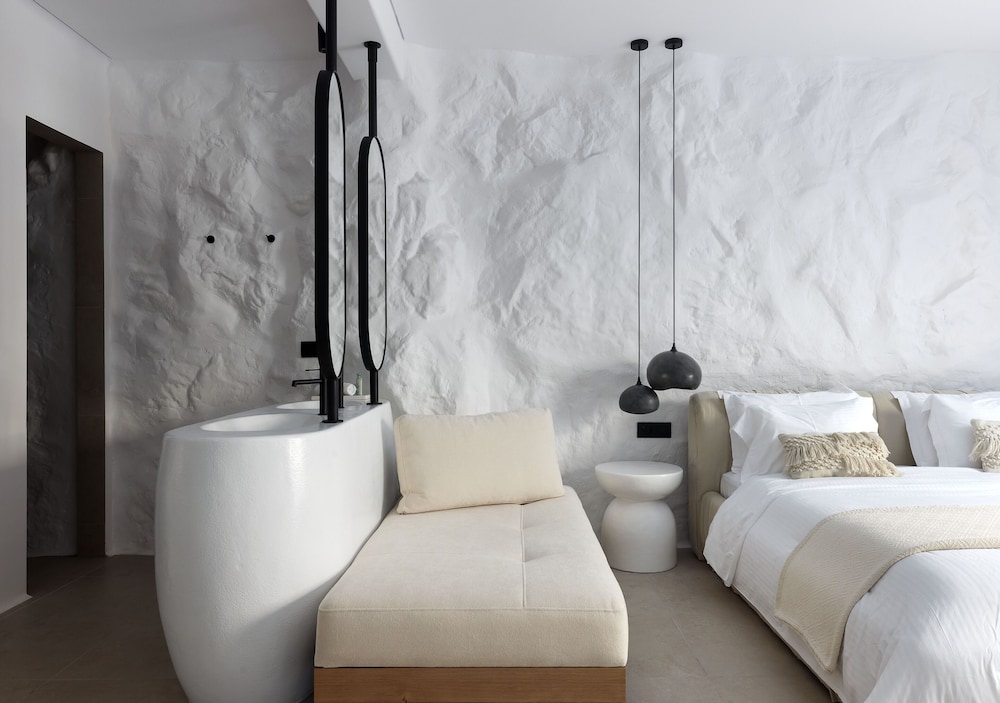 WhiteArt Suites