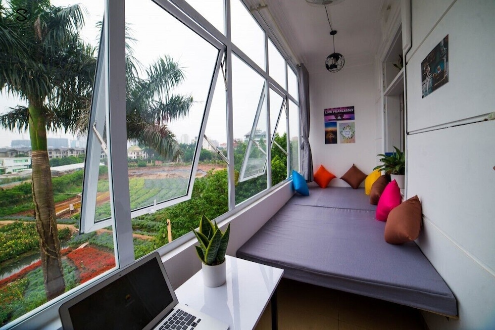 Em Am Homestay - West Lake