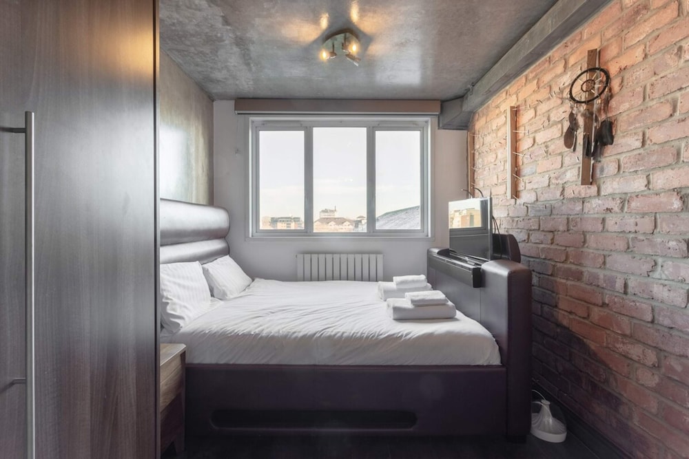 Remarkable 1 Bedroom Flat near Regent's Park