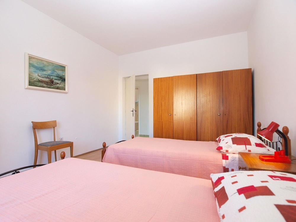 Apartment 1435 view 2