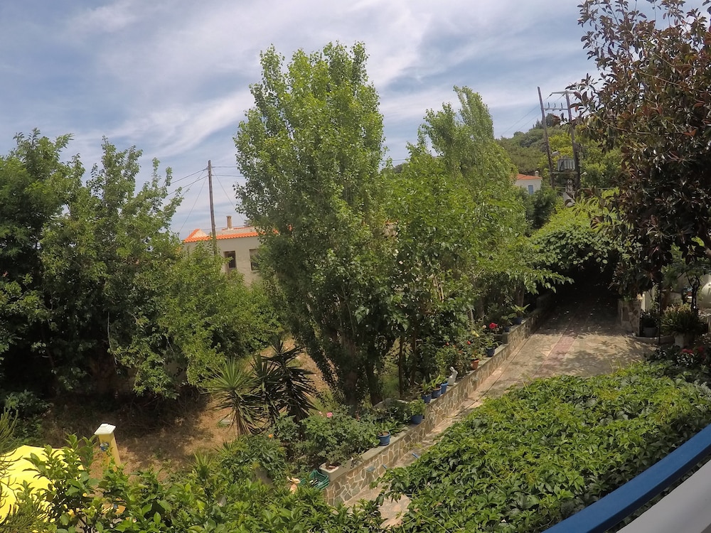 Zafiria Apartments