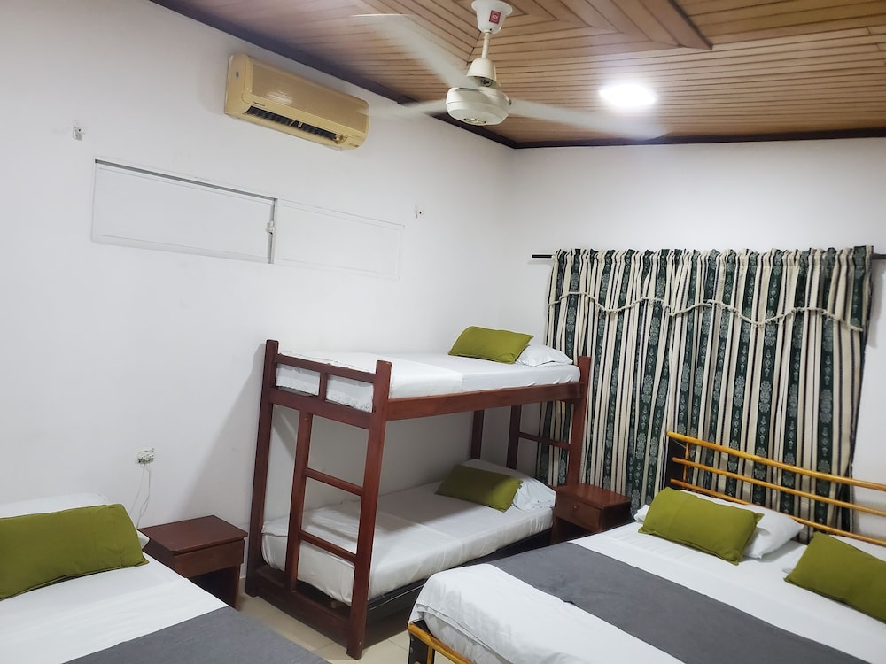 Dunedin Vacations - Quarters B1- Luxurious  Spacious - Property Image 3