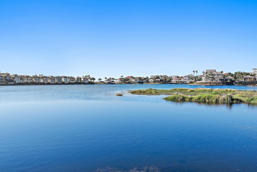 Destin to Relax