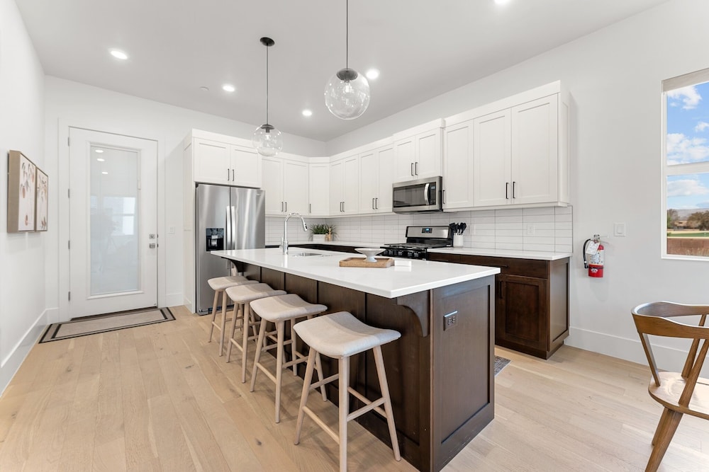 Villa #33 At Bloomington Country Club 3 Bedroom Condo