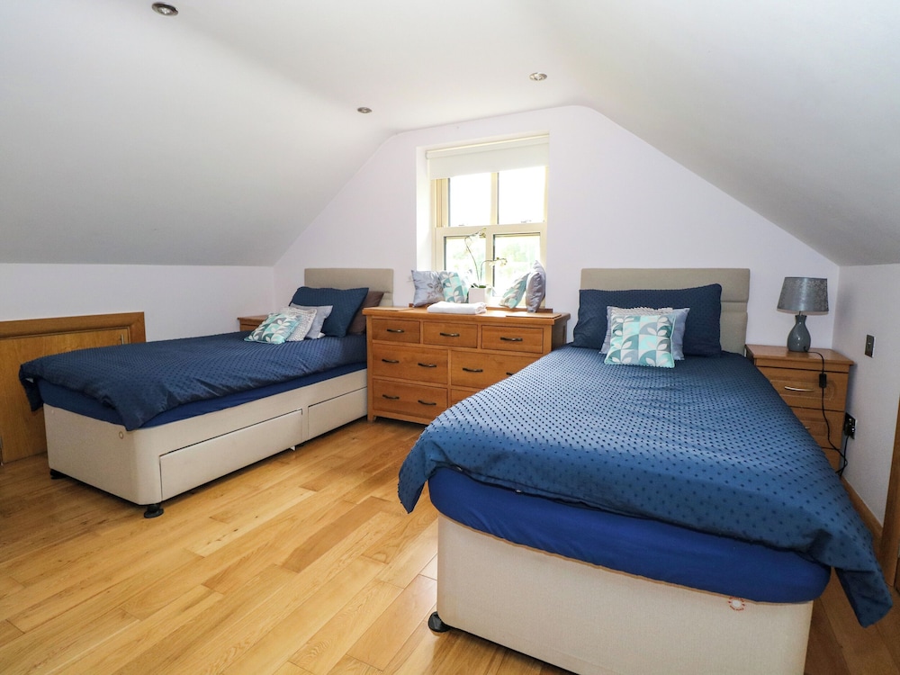 Canal Cottage