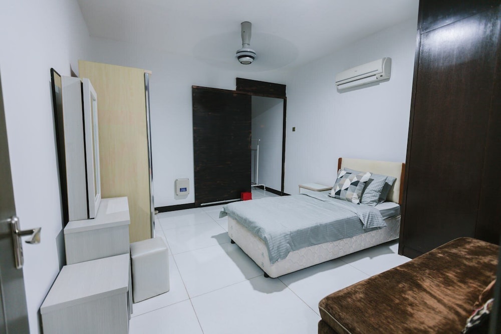 Lux 6BR Home Private Rooftop Garden Kemensah KL