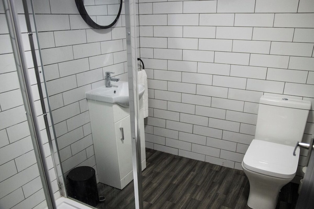 City Centre 6-bed Swansea Getaway
