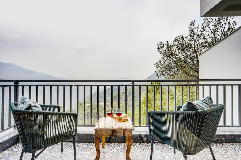 Alaya Stays Serene Woods Hotel Near Mall Road
