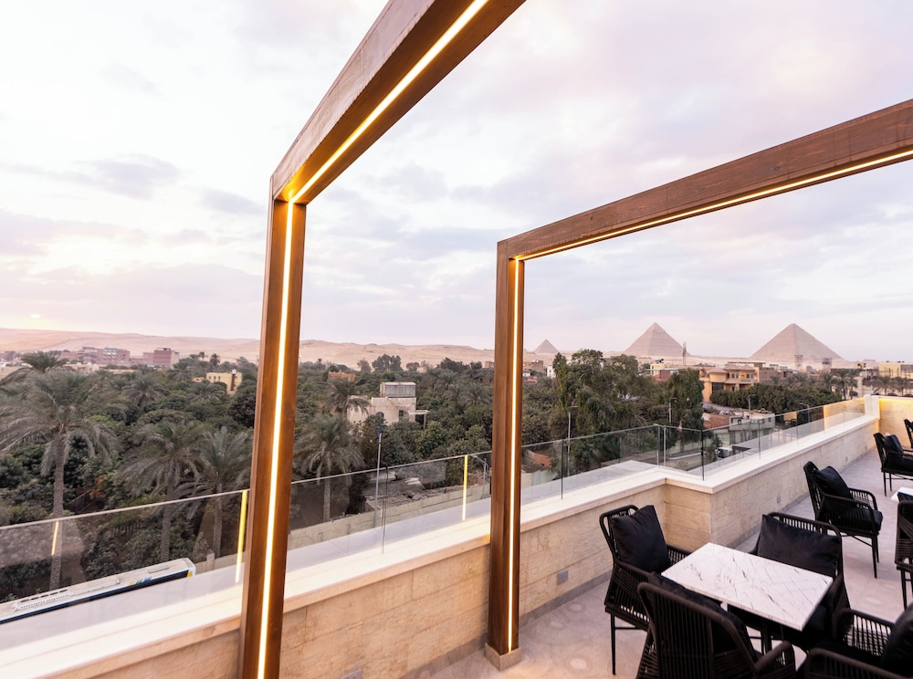 Remal Pyramids Hotel