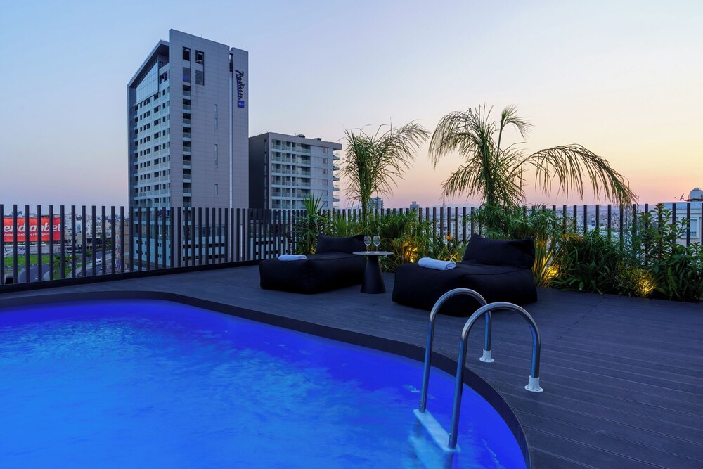 The Penthouse - 3BR Seaview in Larnaca