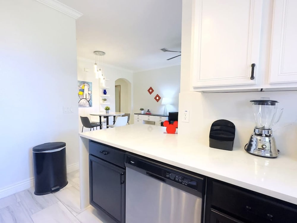 Modern 4BR Home in Regal Palms Resort Near Disney