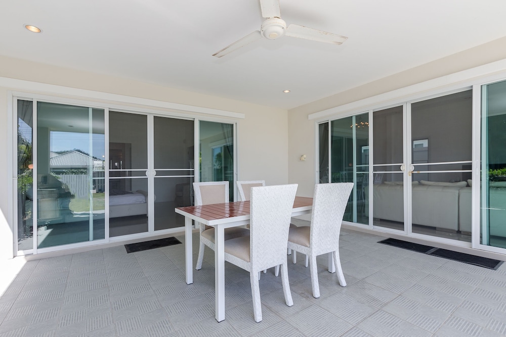 3 Bedroom Private Pool Villa L55 view 5