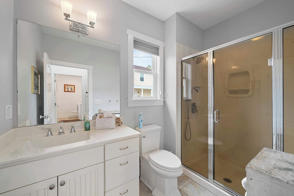 Classic Charm on Ashland For 8 - Image 5