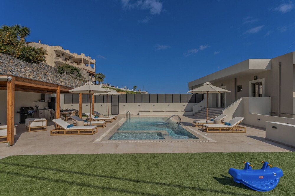 Elysian Villas - With 2 Private Pools