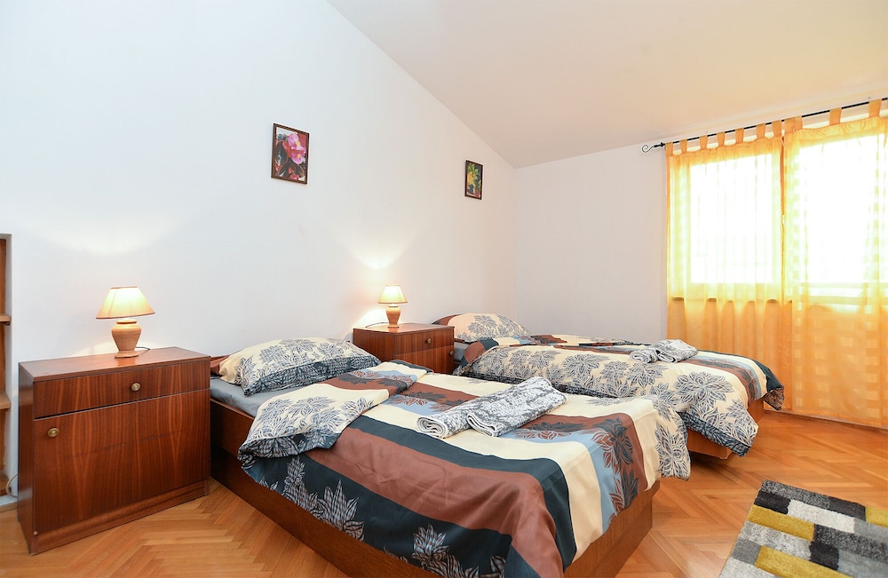 Apartment 1629 view 2