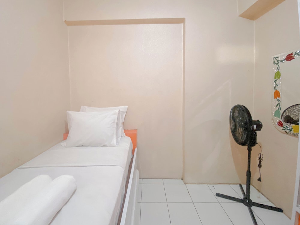 Homey 2Br Apartment Gateway Ahmad Yani Cicadas, Bandung - 17