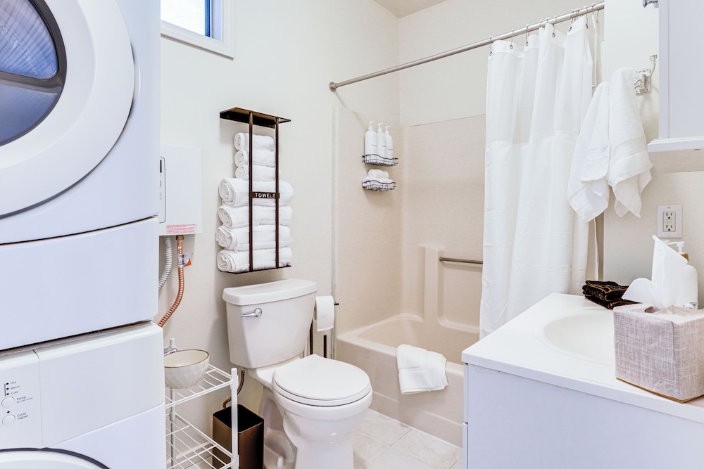 Walkable Location: Quaint Cottage in Forest Grove!
