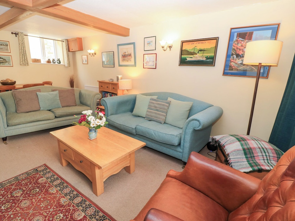 4/5 Georges Square