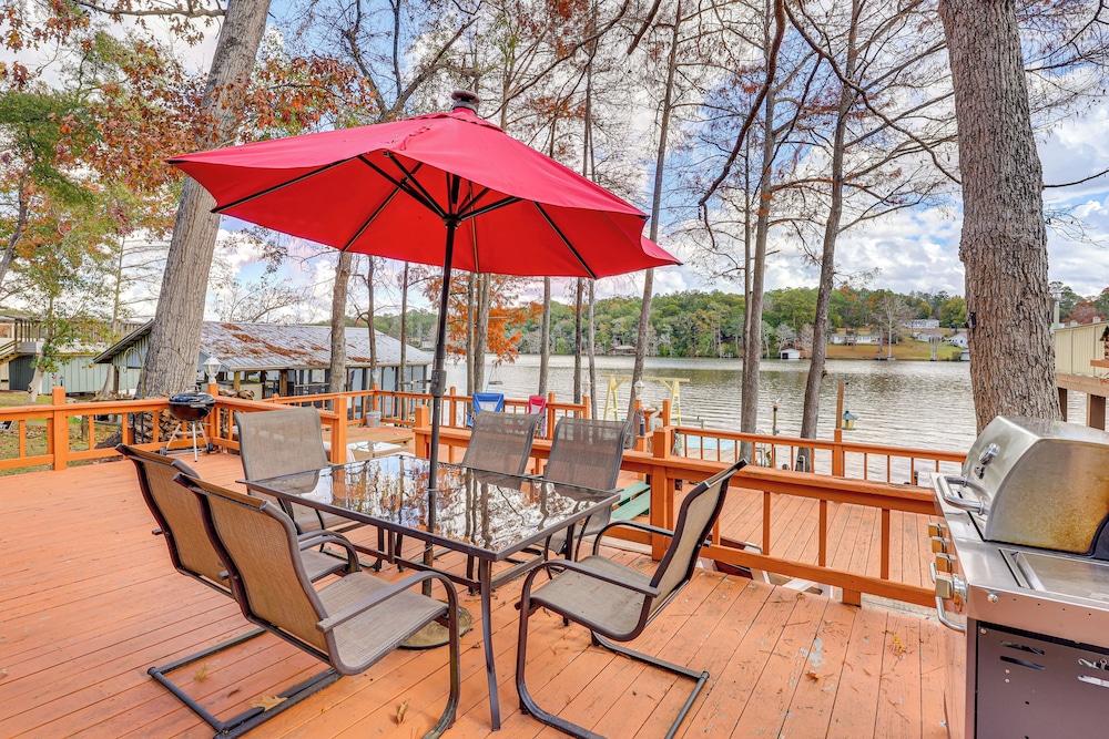 Private Dock + Fire Pit: Gantt Lake Getaway!