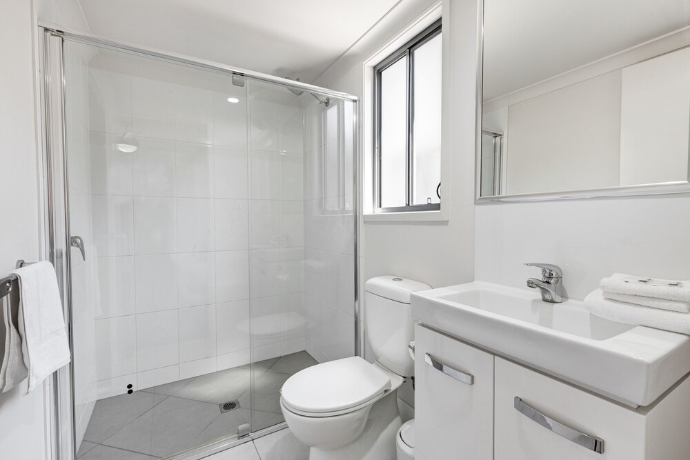 MARJ12- Stylish and Spacious Apartment