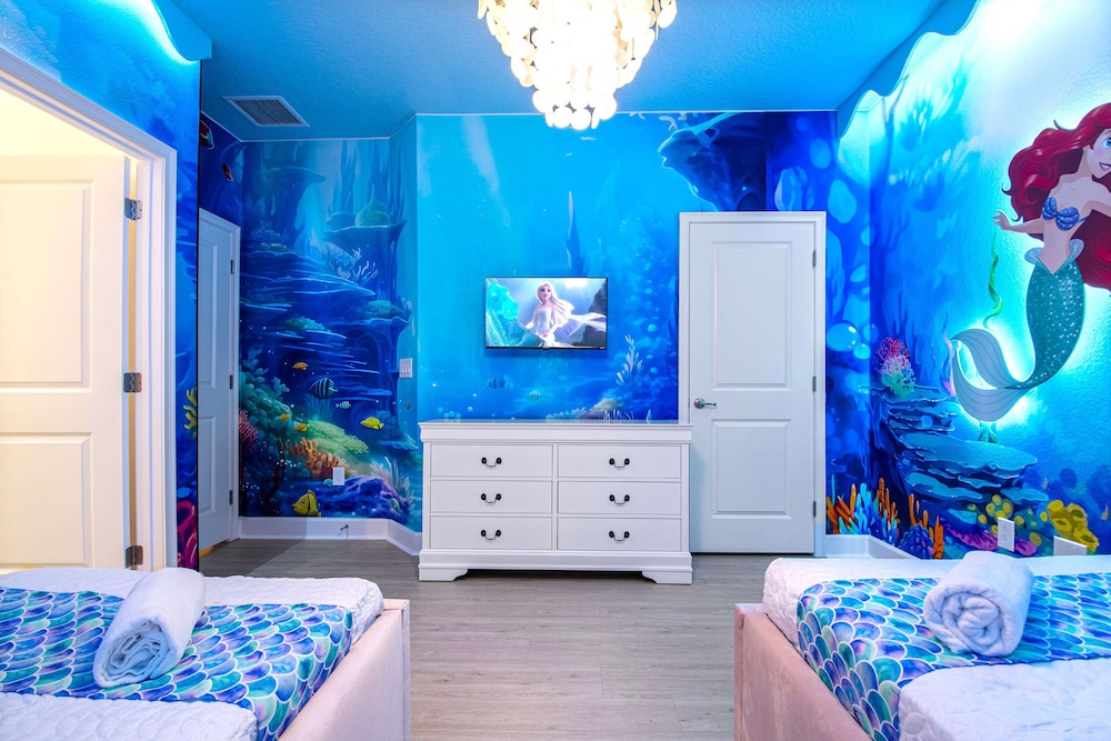 Themed Kids' Rooms, Pool & Game Loft Near Disney - Image 5