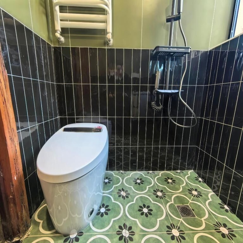 Shanghai Hills & Zinn Sunshine bnb