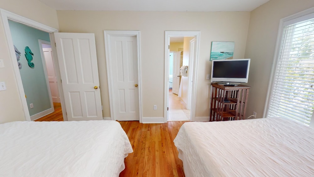 1711-A Strand Avenue by Tybee Vacation Rentals