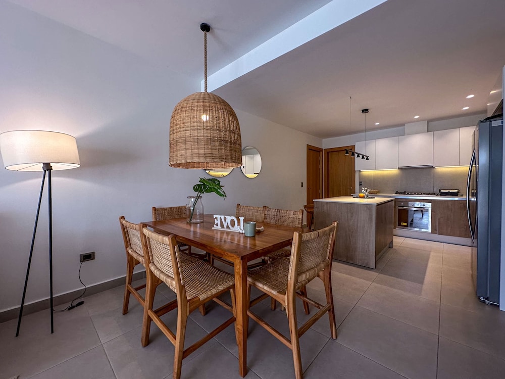 Fantastic new Golf View Apartment