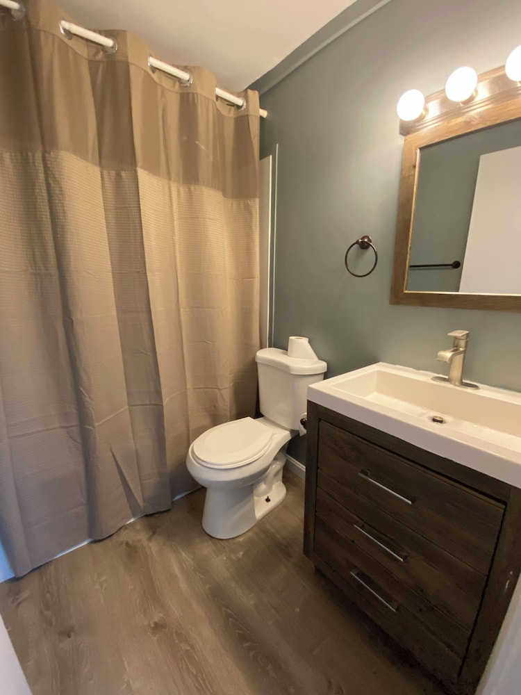 23 B ST Apartments