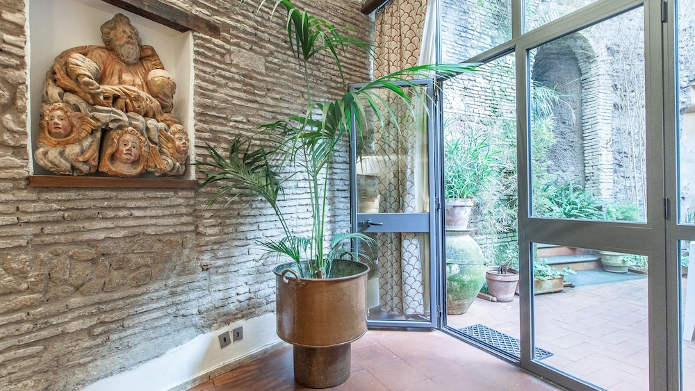 Rental in Rome Pantheon