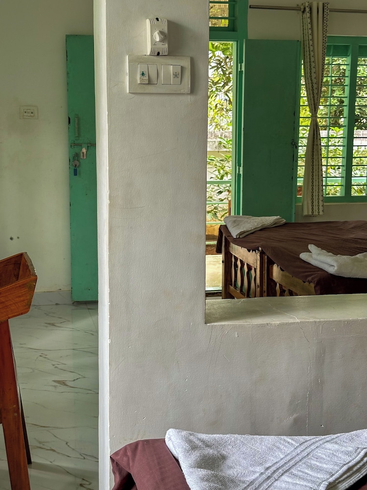 Molly's Hostel