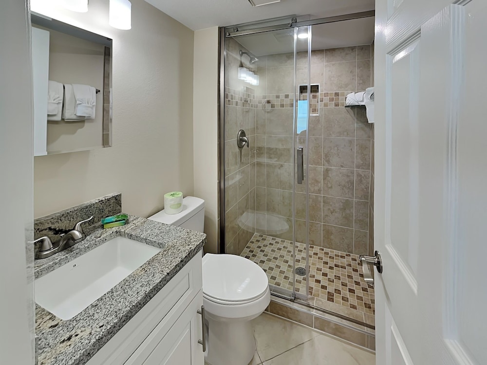 Seaside 4 by Distinctive Beach Rentals