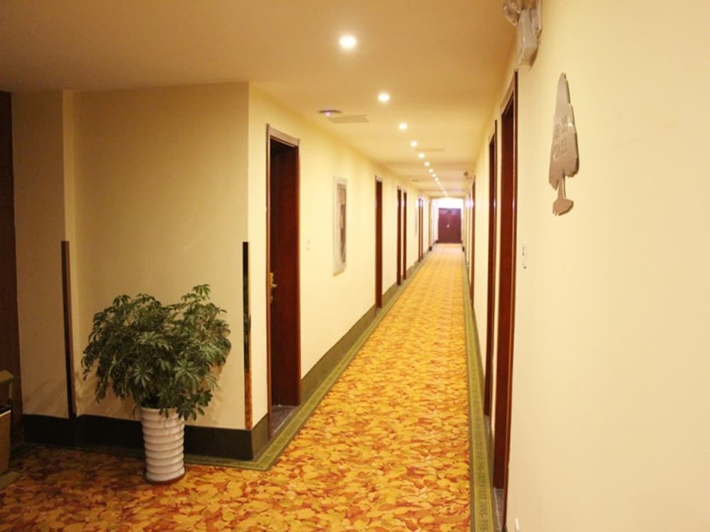 GreenTree Inn JXuZhou East Third Ring Road XCMG Heavy Machinery Hotel