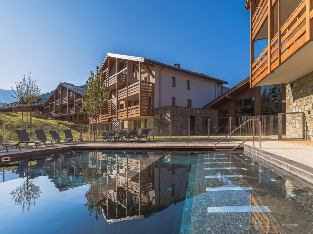 Apartment in Megeve With Stunning Mountain Views