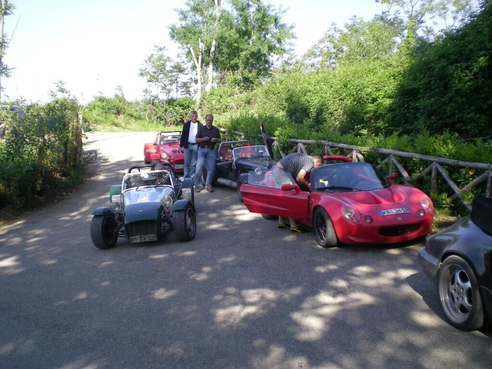 Photo 28