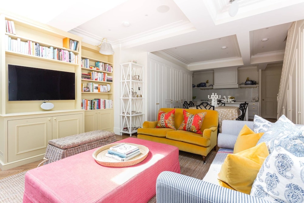 Brunswick Gardens II by Onefinestay