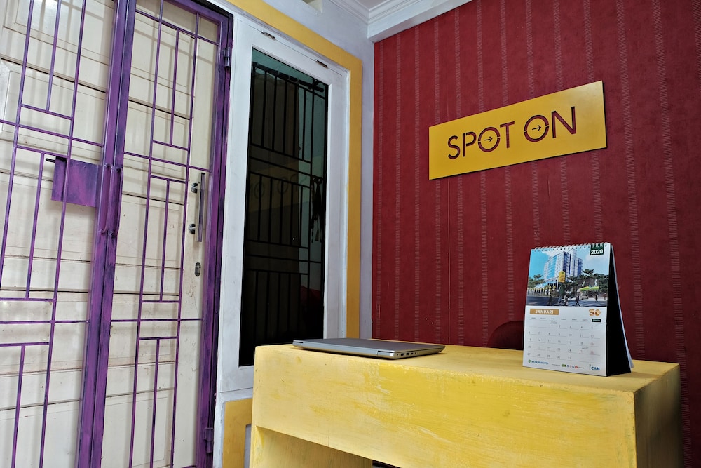 SPOT ON 2742 R5 Homestay view 2