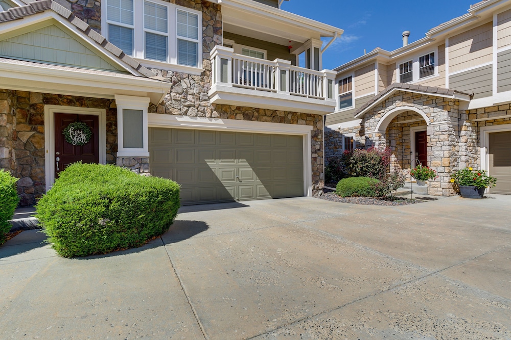 Cozy Parker Retreat w/ Patio & 2 Fireplaces! view 5
