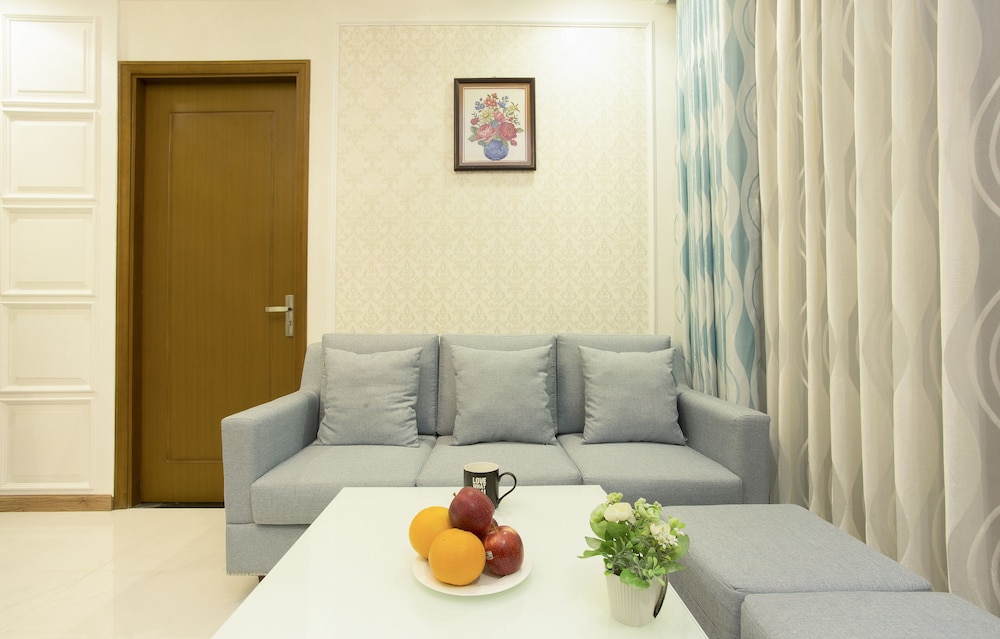 Annie Apartment - Rivergate Resident