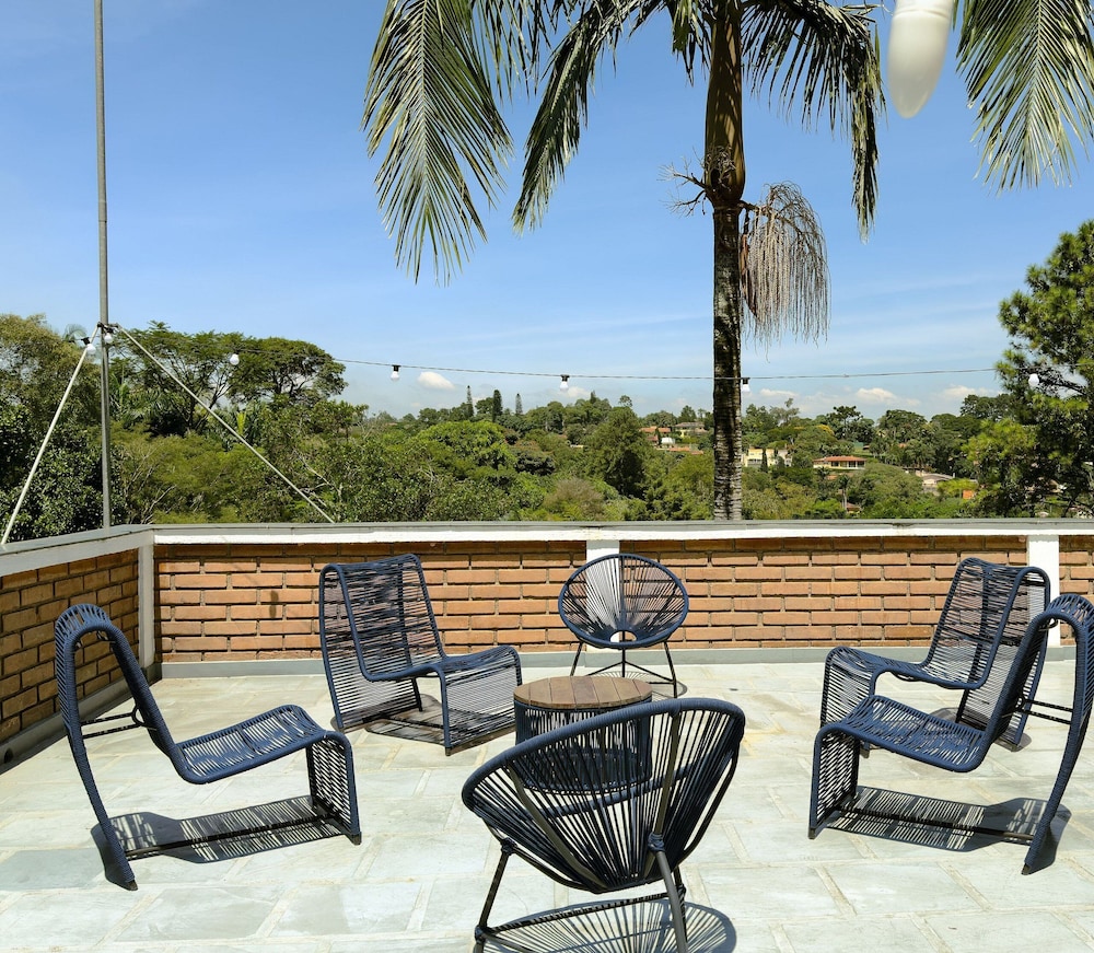 Casa de Luxo 2500m na Granja Viana